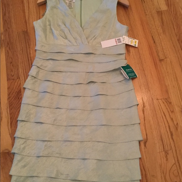 Dress - Picture 1 of 5